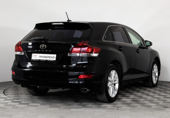 Подержанный автомобиль Toyota Venza 2013 года (5 фото)