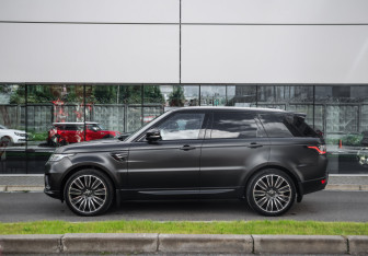 Подержанный автомобиль Land Rover Range Rover Sport 2019 года (9 фото)
