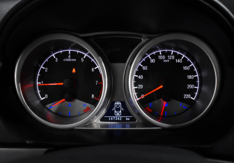 Подержанный автомобиль Geely Emgrand X7 2015 года (17 фото)