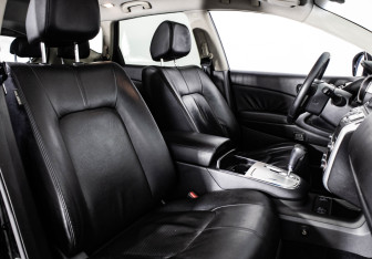 Подержанный автомобиль Nissan Murano Suv 2010 года (12 фото)