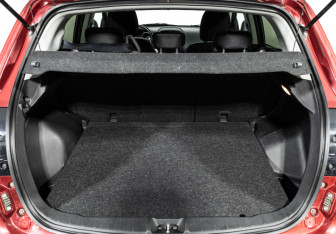 Подержанный автомобиль Mitsubishi ASX 2014 года (16 фото)