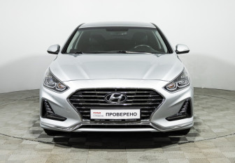 Подержанный автомобиль Hyundai Sonata 2018 года (2 фото)