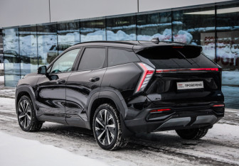 Подержанный автомобиль Geely Atlas 2024 года (7 фото)