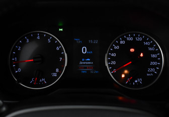 Подержанный автомобиль Toyota RAV4 2020 года (17 фото)