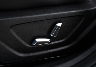 Подержанный автомобиль Geely Coolray 2022 года (18 фото)