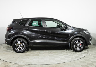 Подержанный автомобиль Renault Kaptur 2018 года (4 фото)
