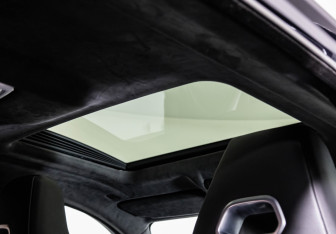 Подержанный автомобиль BMW X6 M 2017 года (35 фото)