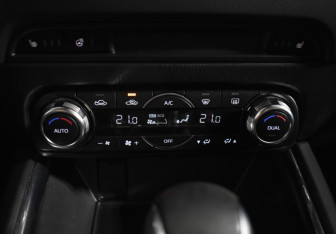 Подержанный автомобиль Mazda CX-5 2018 года (15 фото)