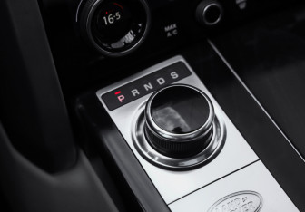 Подержанный автомобиль Land Rover Range Rover 2020 года (22 фото)