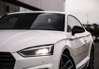Подержанный автомобиль Audi A5 Coupe 2019 года (2 фото)