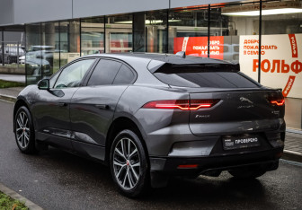 Подержанный автомобиль Jaguar I-Pace 2019 года (7 фото)