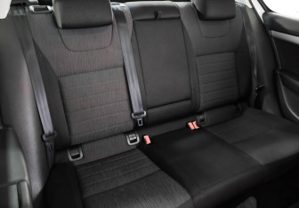 Подержанный автомобиль Skoda Octavia Liftback 2013 года (23 фото)