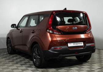 Подержанный автомобиль Kia Soul 2021 года (7 фото)