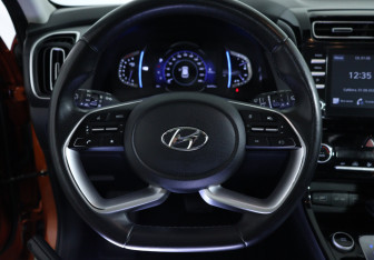 Подержанный автомобиль Hyundai Creta 2021 года (19 фото)