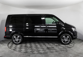 Подержанный автомобиль Volkswagen Caravelle 2018 года (4 фото)