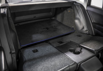 Подержанный автомобиль Volkswagen Tiguan 2010 года (26 фото)