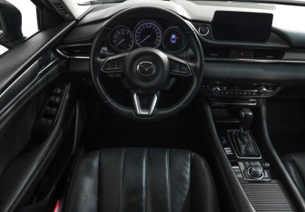 Подержанный автомобиль Mazda 6 Sedan 2019 года (10 фото)