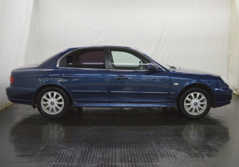 Подержанный автомобиль Hyundai Sonata 2006 года (4 фото)