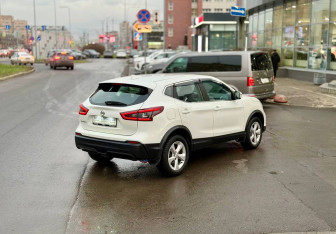 Подержанный автомобиль Nissan Qashqai 2019 года (4 фото)