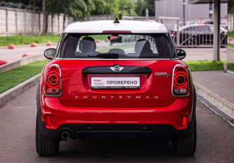 Подержанный автомобиль MINI Countryman 2017 года (7 фото)