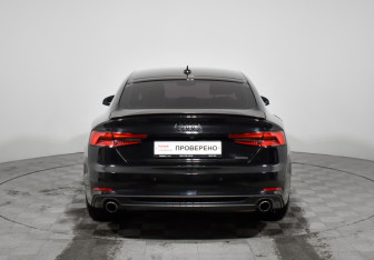 Подержанный автомобиль Audi A5 Liftback 2017 года (7 фото)