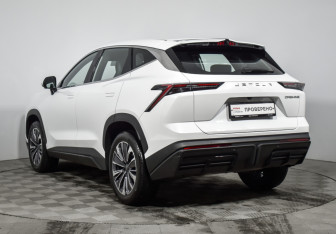 Подержанный автомобиль Jetour Dashing 2024 года (7 фото)