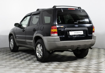 Подержанный автомобиль Ford Escape 2000 года (7 фото)