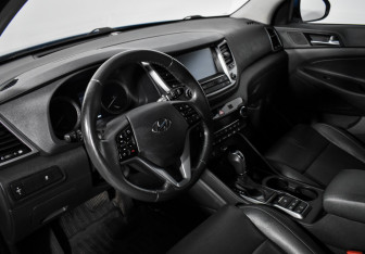 Подержанный автомобиль Hyundai Tucson 2016 года (9 фото)
