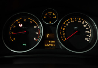 Подержанный автомобиль Opel Astra Hatchback 2007 года (12 фото)
