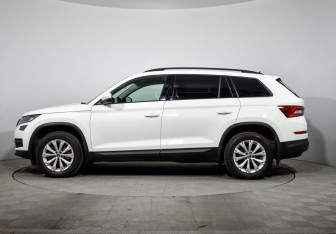 Подержанный автомобиль Skoda Kodiaq 2021 года (8 фото)