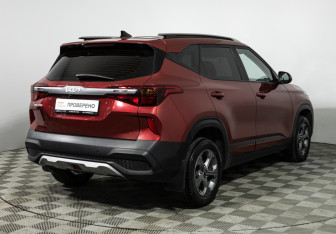 Подержанный автомобиль Kia Seltos 2022 года (5 фото)