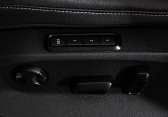 Подержанный автомобиль Volkswagen Tiguan 2021 года (24 фото)