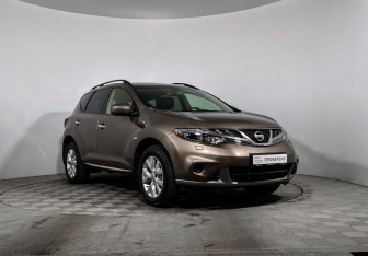 Подержанный автомобиль Nissan Murano Suv 2015 года (3 фото)