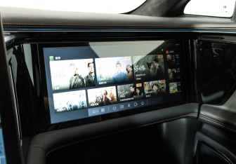 Подержанный автомобиль HiPhi X 2022 года (26 фото)