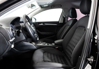 Подержанный автомобиль Audi A3 Sedan 2015 года (19 фото)