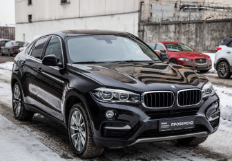 Подержанный автомобиль BMW X6 2016 года (5 фото)