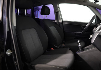 Подержанный автомобиль Kia Venga 2012 года (12 фото)