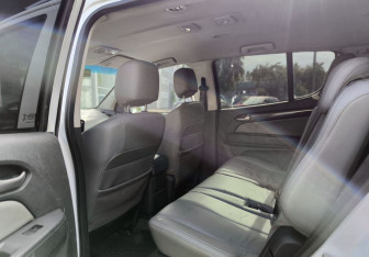 Подержанный автомобиль Chevrolet TrailBlazer 2012 года (15 фото)