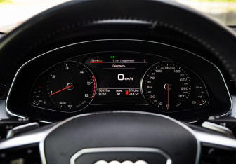 Подержанный автомобиль Audi A6 Sedan 2020 года (13 фото)