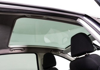 Подержанный автомобиль Peugeot 308 Hatchback 2011 года (17 фото)