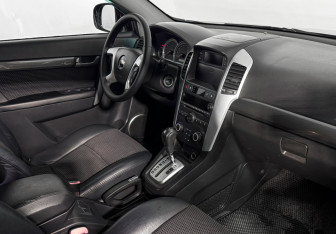 Подержанный автомобиль Chevrolet Captiva 2007 года (13 фото)