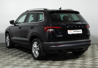 Подержанный автомобиль Skoda Karoq 2020 года (7 фото)