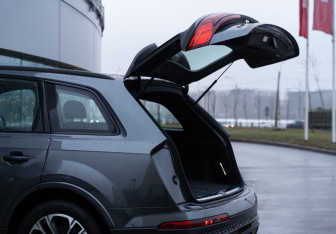 Новый Audi Q7 2024 (13 фото)
