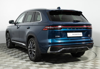 Подержанный автомобиль Geely Monjaro 2023 года (7 фото)