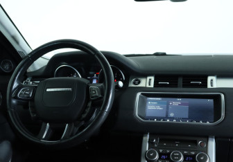 Подержанный автомобиль Land Rover Range Rover Evoque 2017 года (12 фото)
