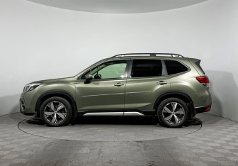 Подержанный автомобиль Subaru Forester Suv 2019 года (8 фото)