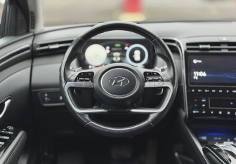 Подержанный автомобиль Hyundai Tucson 2022 года (13 фото)