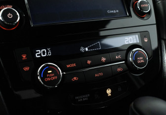 Подержанный автомобиль Nissan Qashqai 2019 года (16 фото)