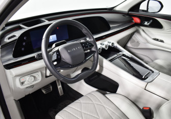 Подержанный автомобиль Exeed RX 2023 года (9 фото)