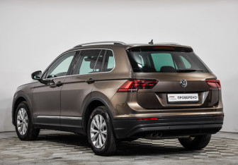 Подержанный автомобиль Volkswagen Tiguan 2017 года (7 фото)